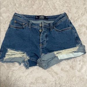 Holllister ripped shorts